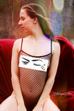 Mesh Throne <br /> (Physical Prints)