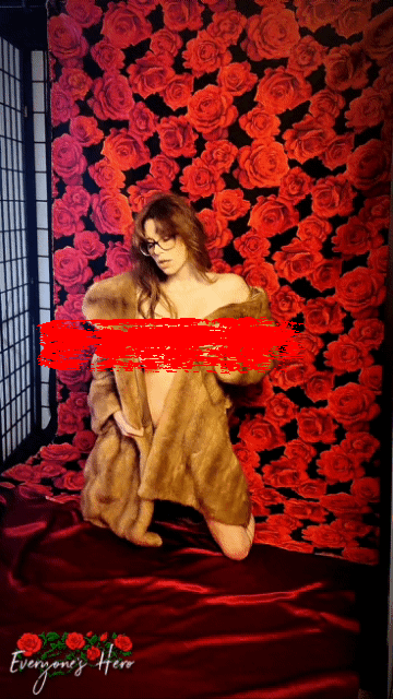 Behind the Scenes Riah Lynn 1 <br />(12 Videos available)