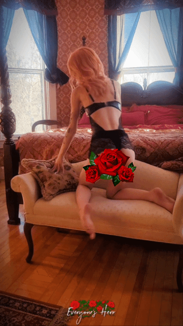 Behind the Scenes Foxy 3 <br />(8 Videos available) - The Hero's Cape