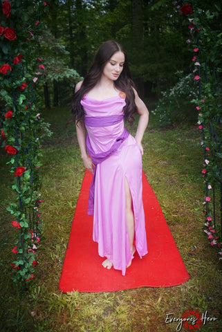 Megara Shaw <br />(41 Photos available)