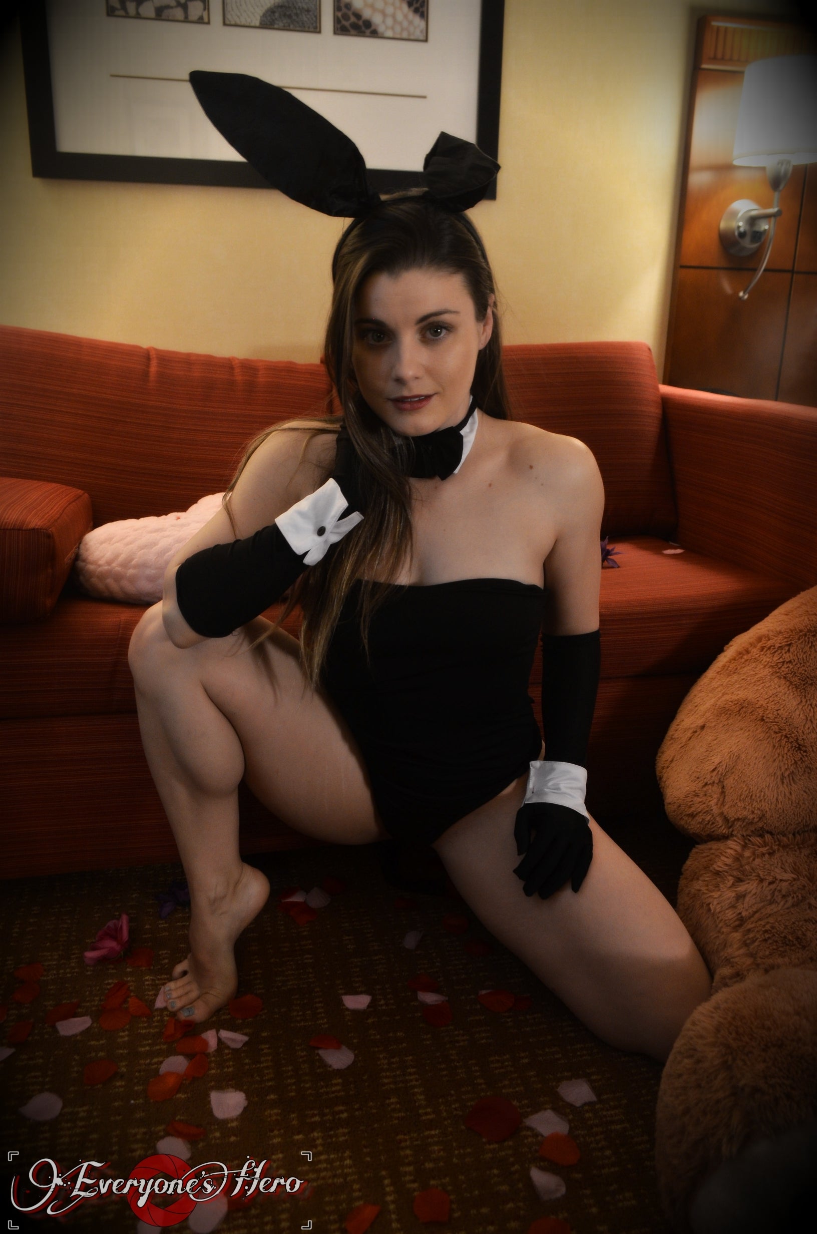 Foxx Buns<br />(38 Photos Available)