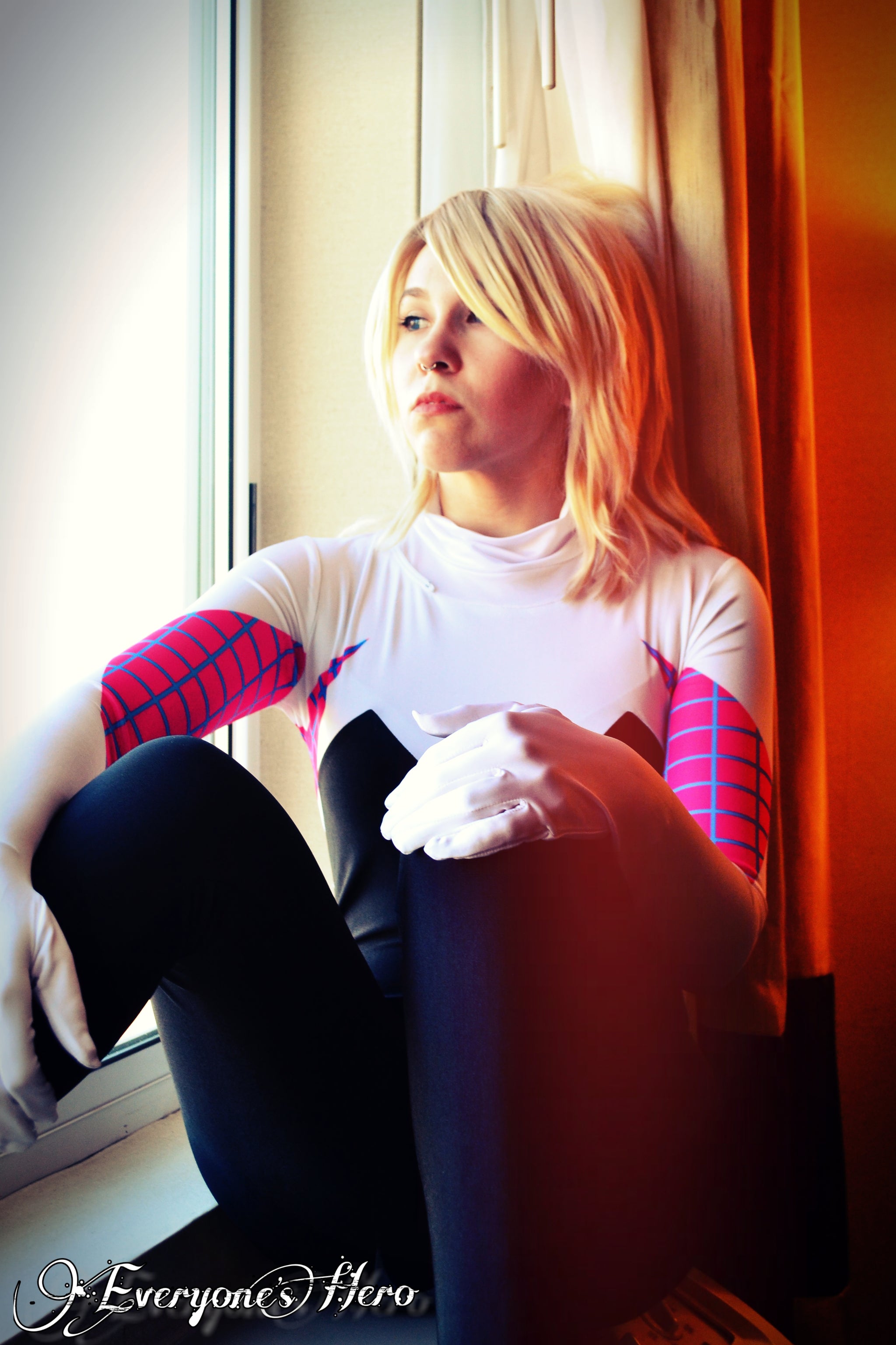 SpiderGwen<br />(60 Photos)