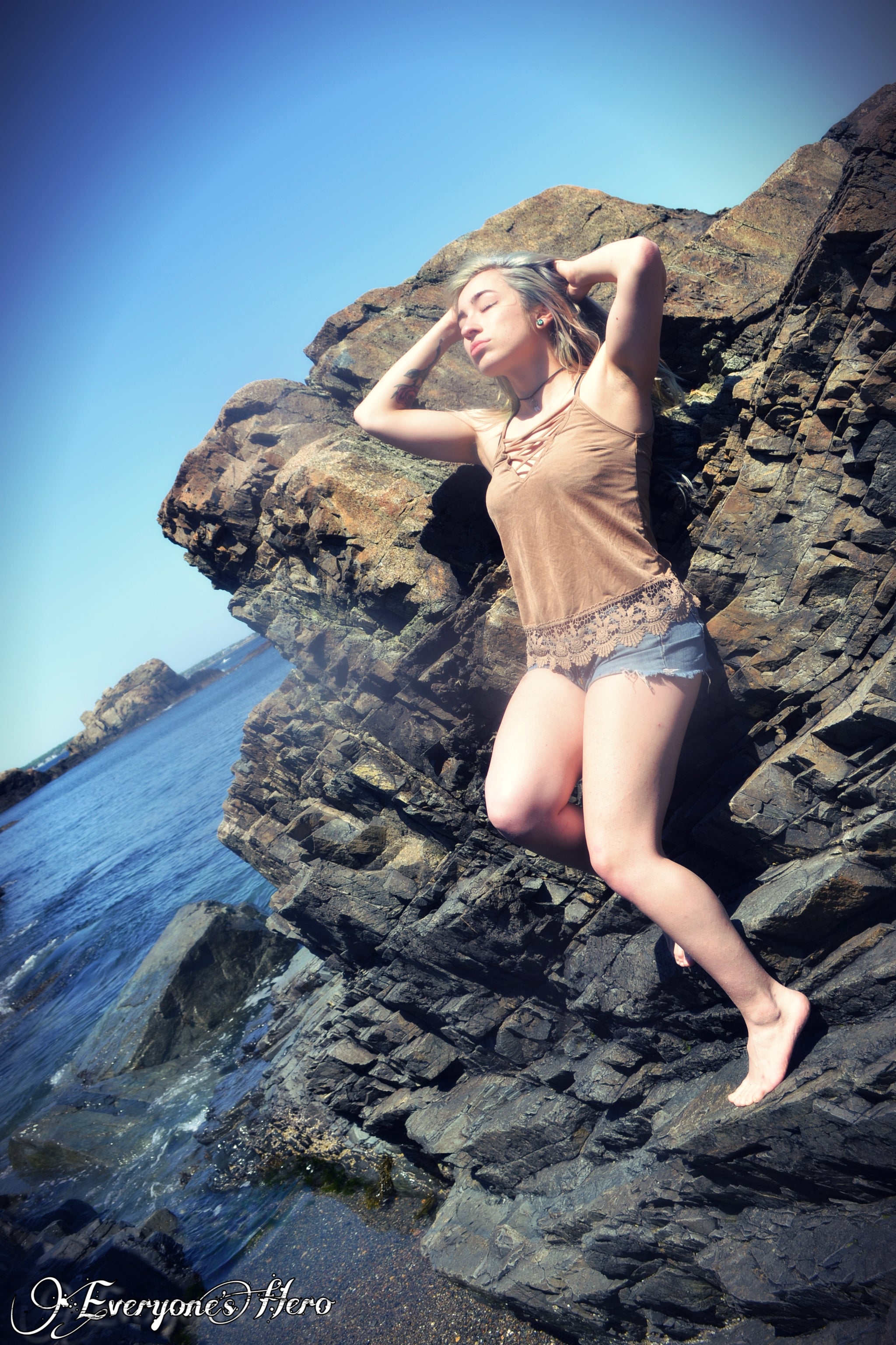On The Rocks<br />(3 Sets Available)
